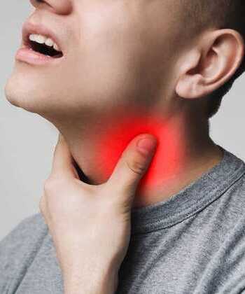 Tonsilektomia. Një trajtim efektiv për të rriturit me dhimbje të përsëritura të fytit